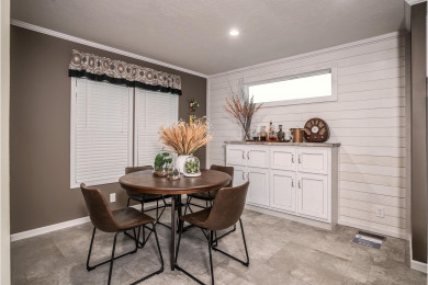 AAR-LIFESTYLE-2460-203-dining-2
