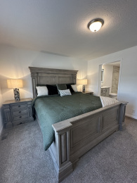Jefferson-Manor-Primary-Bedroom-1