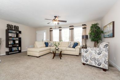 AAC-RESIDENCE-SECTIONAL-MICHIGAN-AVE-6028-MS026-SECT-PICTURE-13